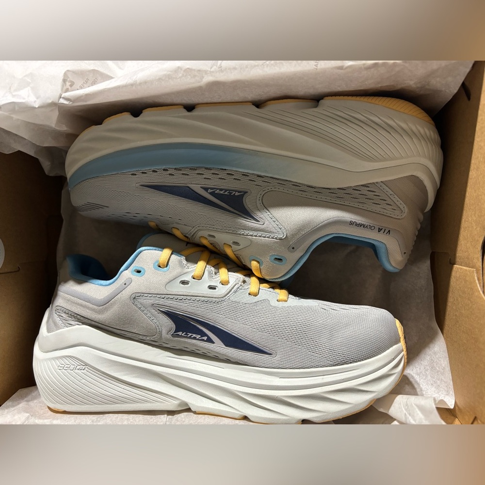 Altra Light Gray and Mustard Athletic Shoes